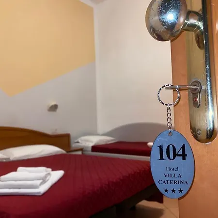 Отель Caterina