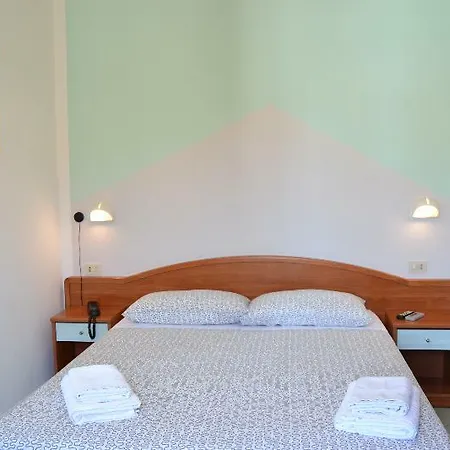 Otel Caterina Rimini