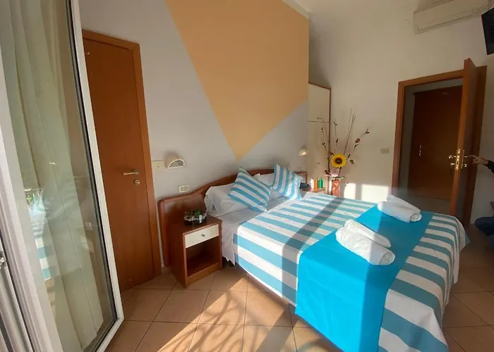 维拉卡特里纳酒店 里米尼