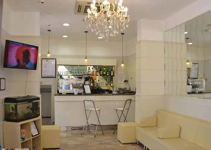 维拉卡特里纳酒店 3* 里米尼